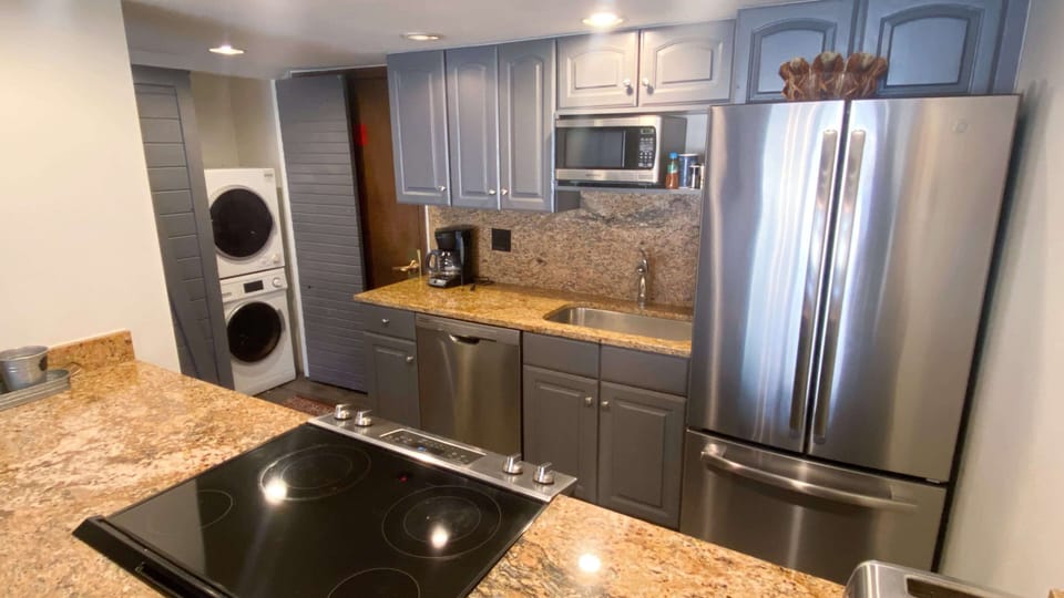 Washer dryer in the entryway