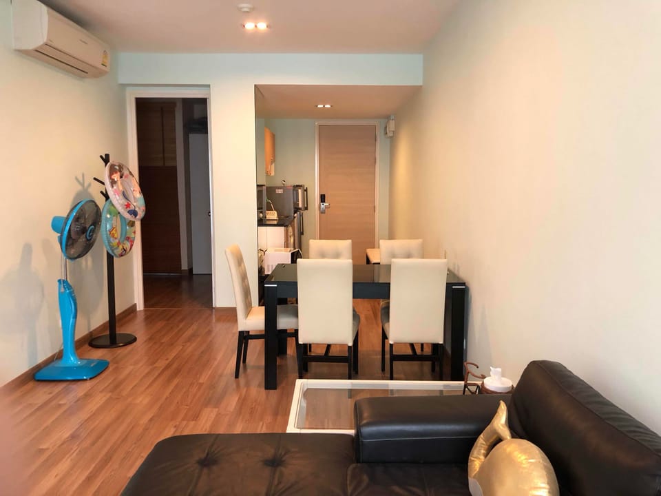 Deluxe Apartment, 2 Bedrooms | Living area | 32-inch flat-screen TV with cable channels, TV