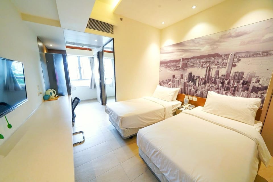 Standard Twin Room | Premium bedding, in-room safe, blackout drapes