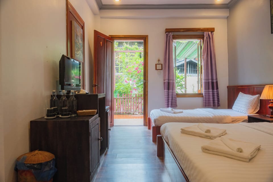 Comfort Triple Room | In-room safe, free WiFi