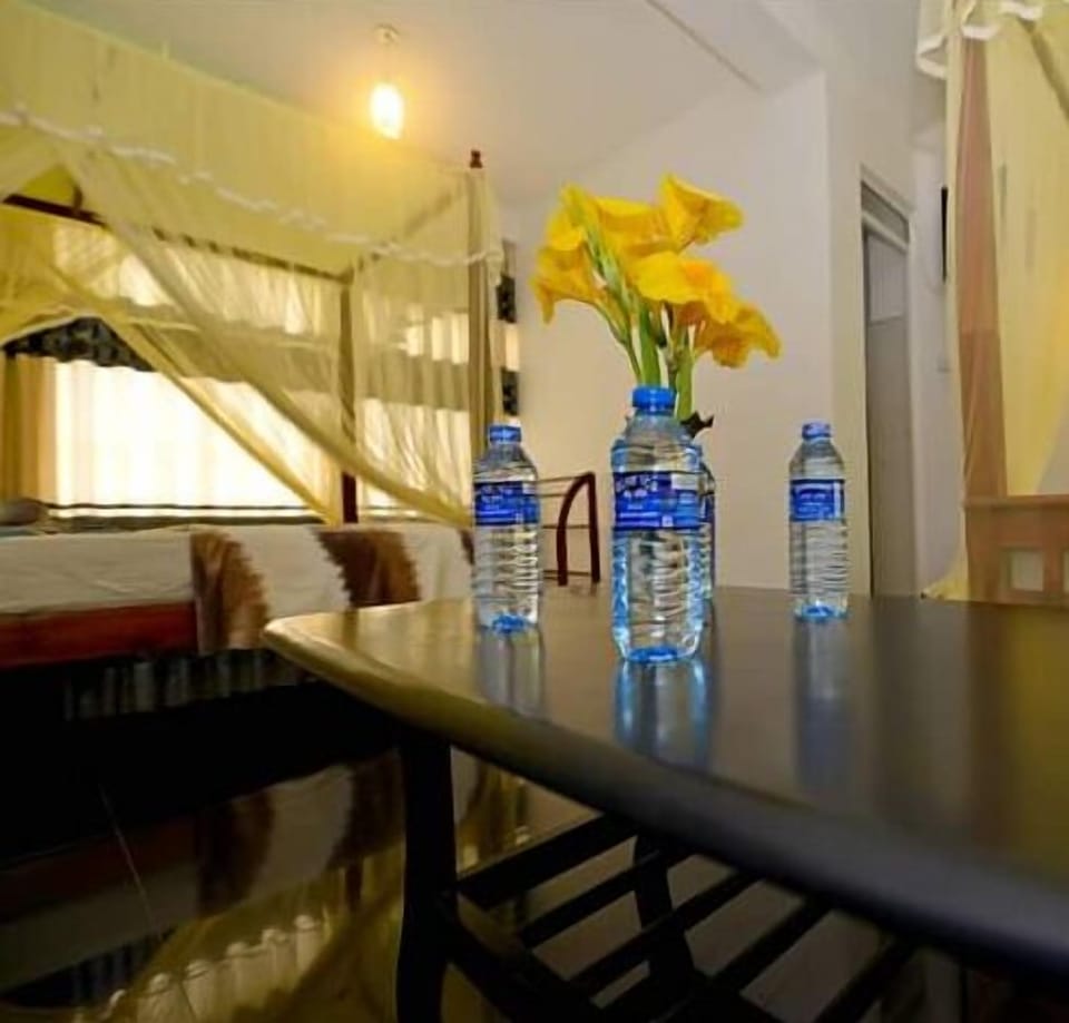 Family Room, 1 Bedroom, Mountain View, Mountainside | 1 bedroom, in-room safe, individually decorated, individually furnished