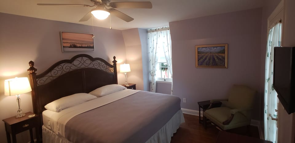 The Provence Suite | 1 bedroom, premium bedding, individually furnished, desk