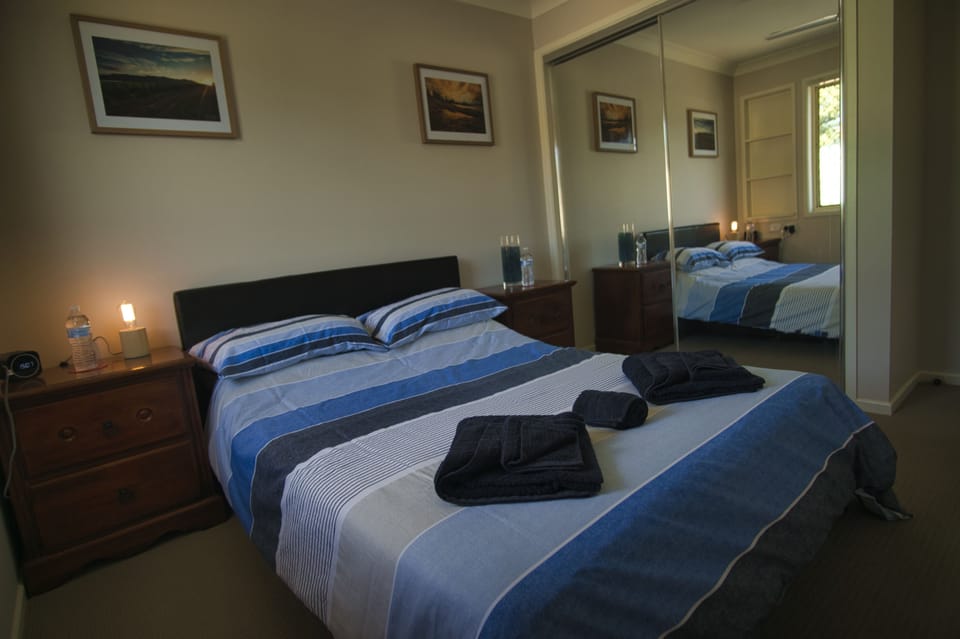 Double Room, 1 Double Bed, Shared Bathroom | Premium bedding, blackout drapes, iron/ironing board (on request)