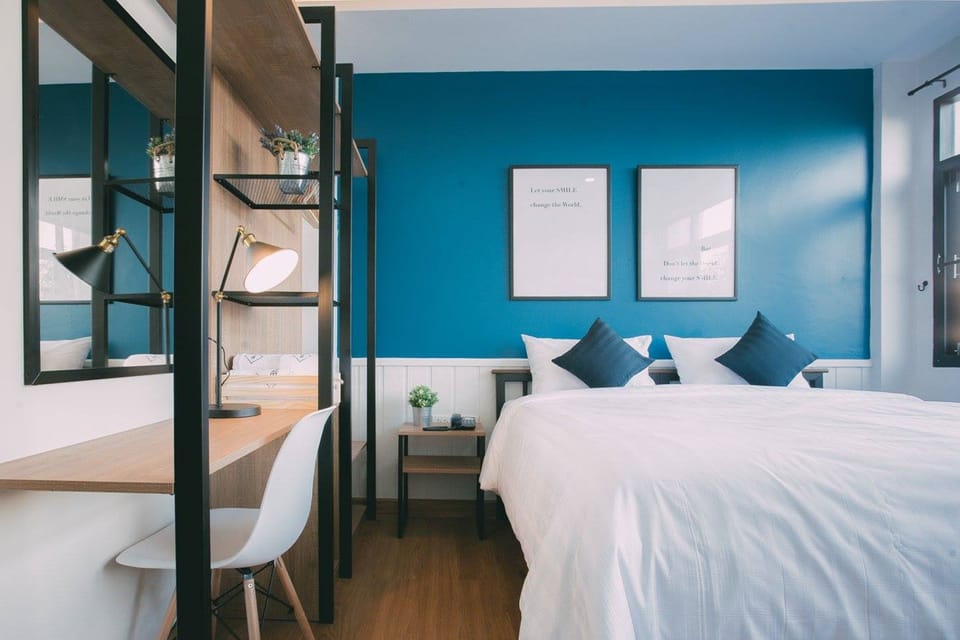 Studio Double Room | Individually decorated, desk, laptop workspace, iron/ironing board