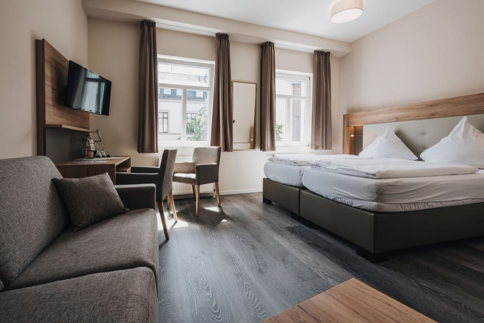 Triple Room | Living area