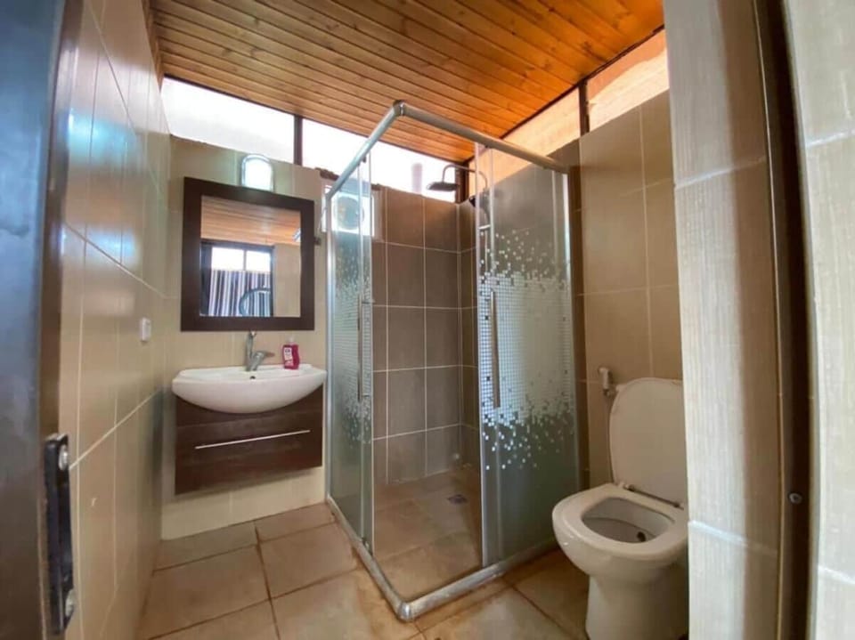 Superior Double or Twin Room, Mountain View, Mountainside | Bathroom | Rainfall showerhead, bidet, towels, soap