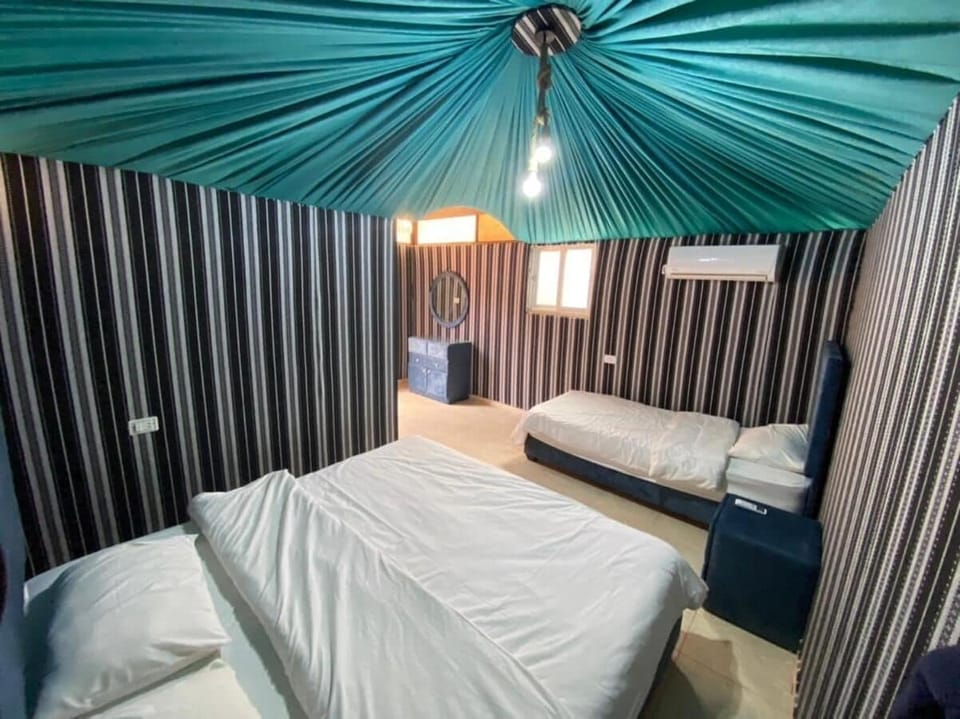 Superior Double or Twin Room, Mountain View, Mountainside | Premium bedding, laptop workspace, bed sheets