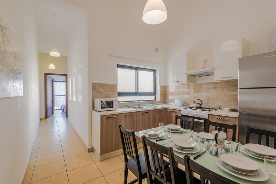 Apartment, 3 Bedrooms, Sea Facing | Private kitchen | Fridge, microwave, oven, stovetop