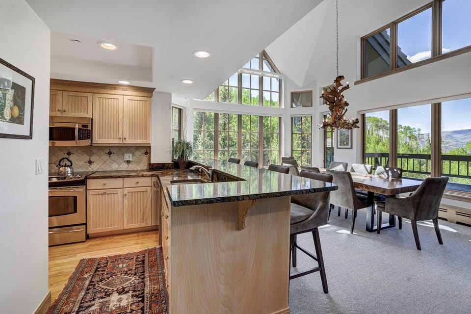 Indoors, Floor, Flooring, Dining Room, Dining Table