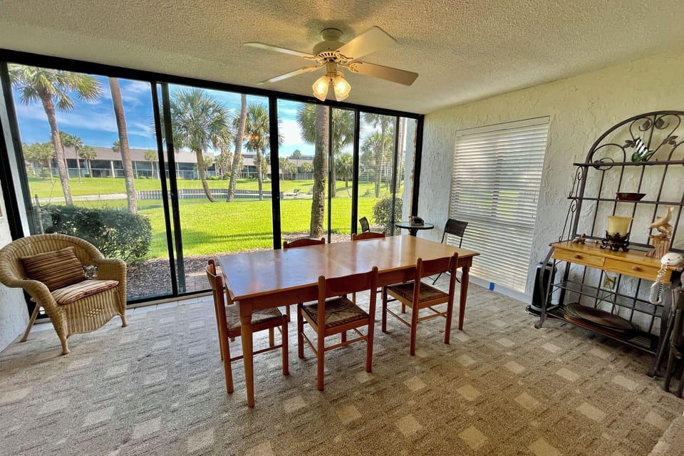 Enclosed lanai
