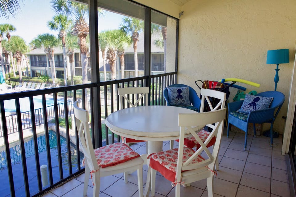 Screened lanai