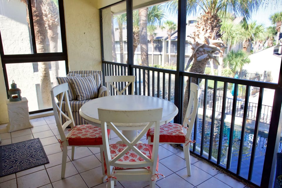 Screened lanai
