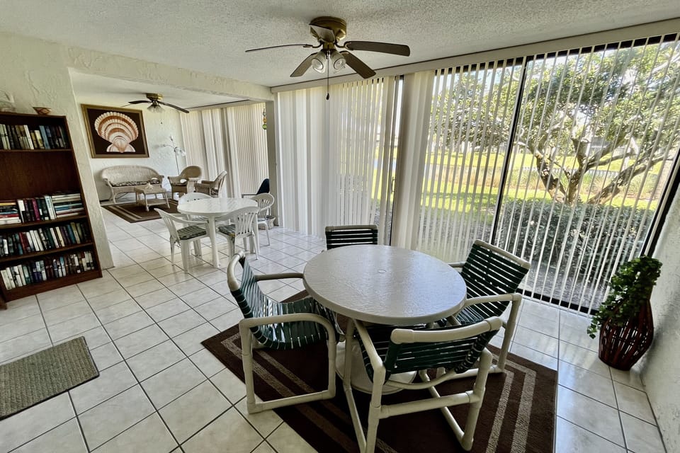 Enclosed lanai