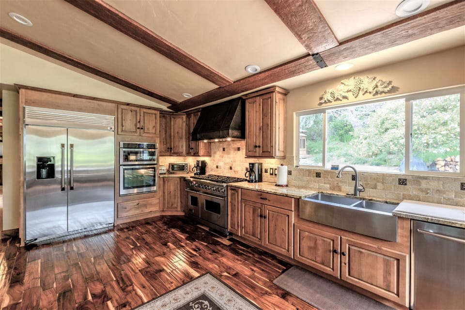LUXURY GOLFERS DREAM RETREAT BY THE LODGE