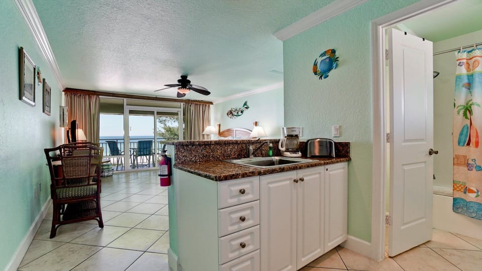 Kitchenette