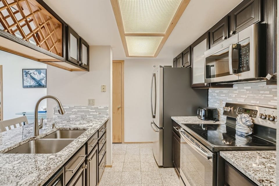 LF304F Kitchen