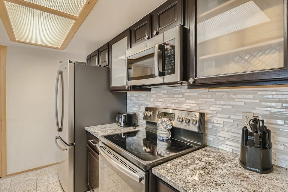 LF304F Kitchen