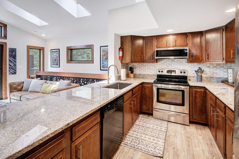 WW336 Kitchen