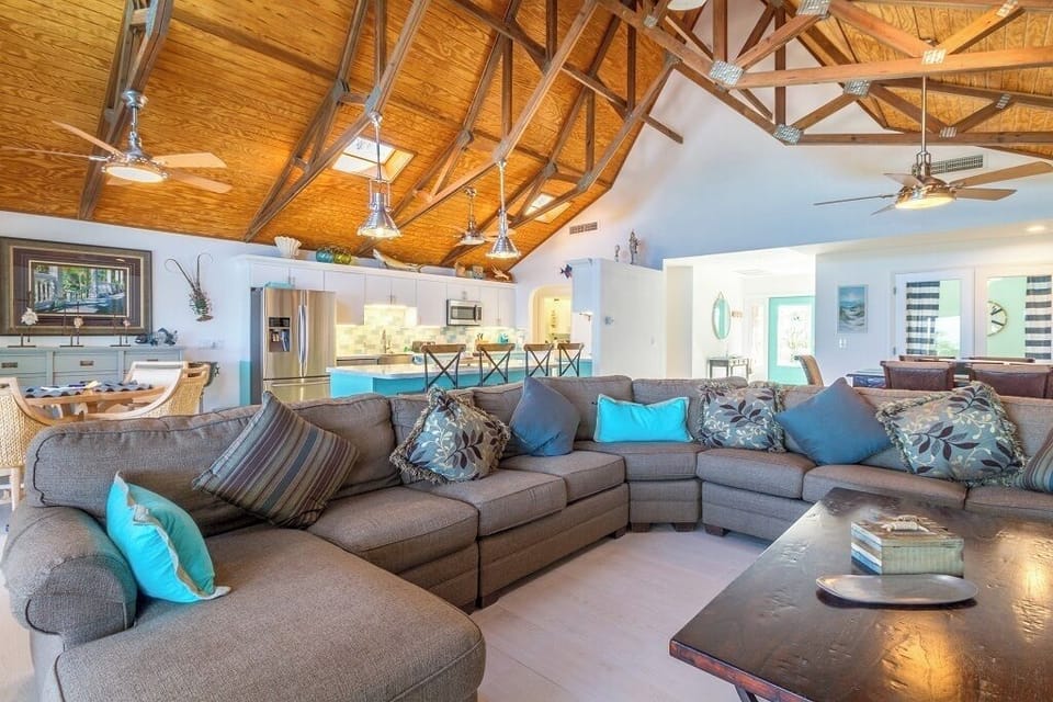 Living area view 3