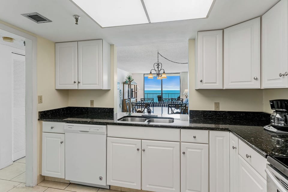 Keep an eye on the gulf views from the kitchen pass through