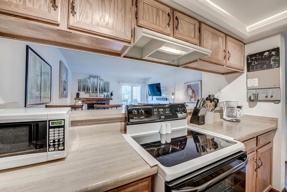 MS229E Kitchen