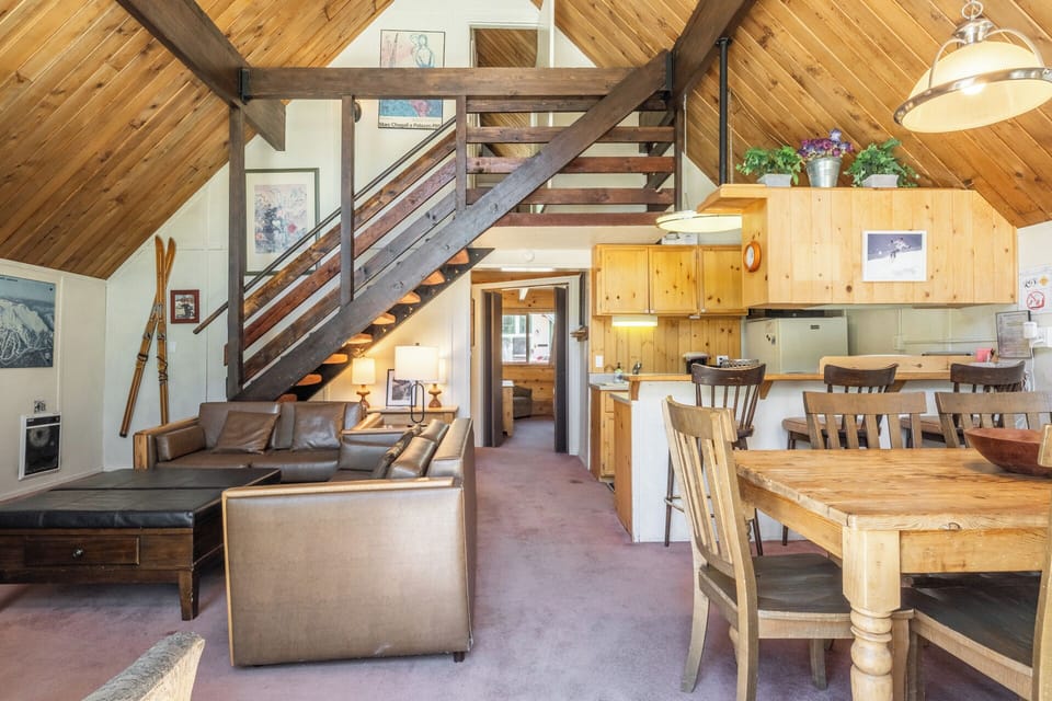 Chalet 15 common area