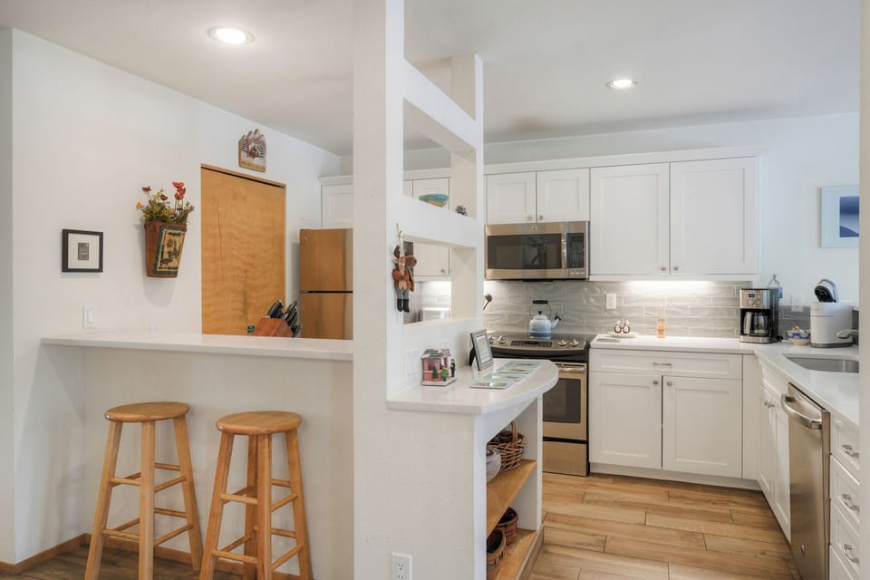 RG106C Kitchen
