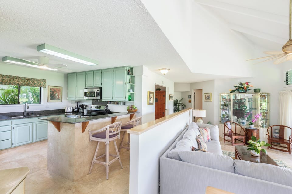 Accommodating kitchen-living area