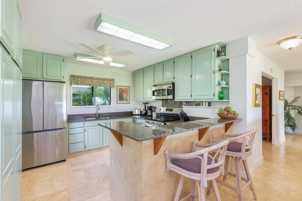 Full Kitchen