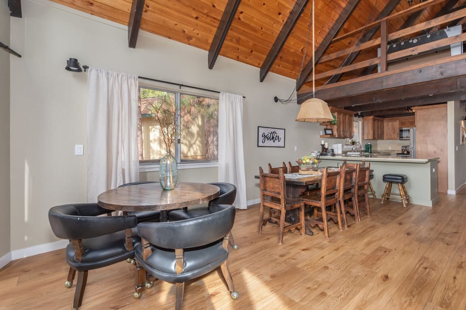 Dining Area 2