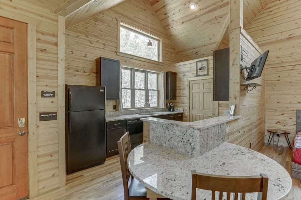 Private Granite Dining Area