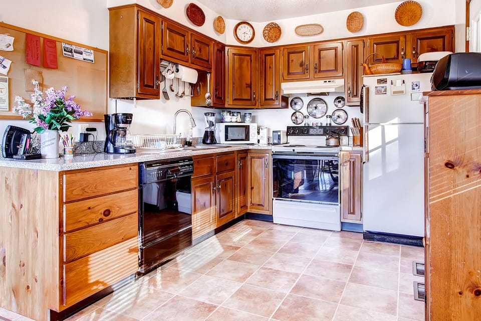 Kitchen- upper level