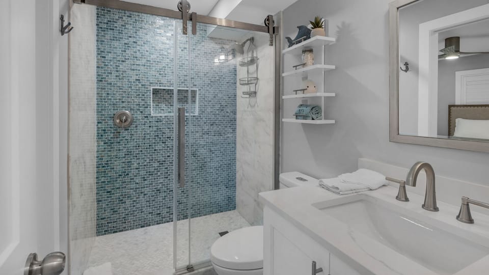 Sand Cliffs 118 Bathroom