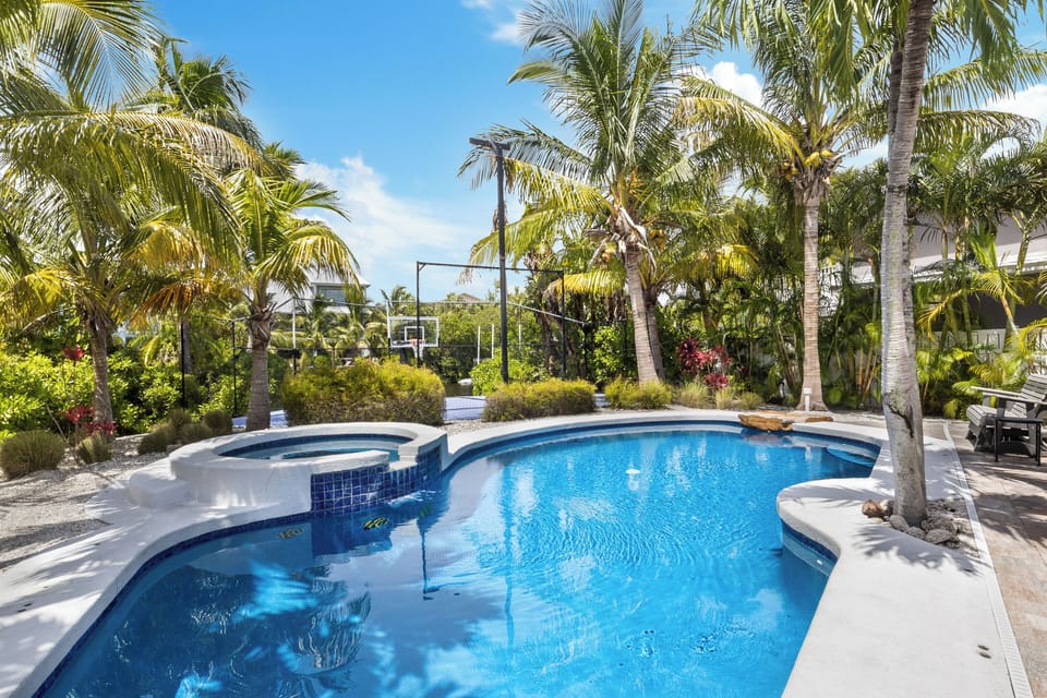 Private pool and spa