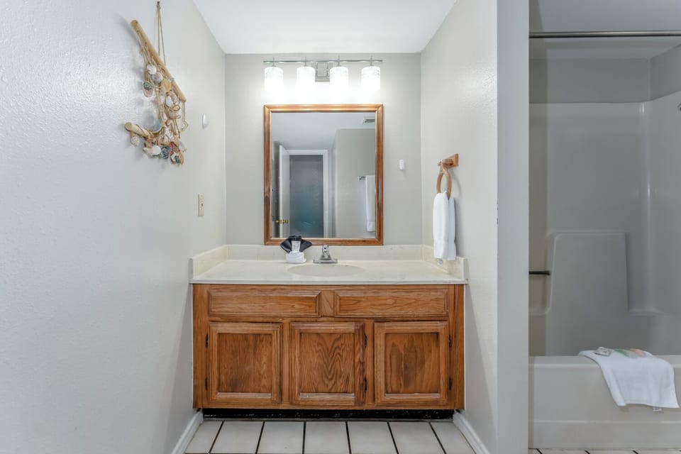 Make yourself at home in our 1 bedroom South Padre Island vacation rental. We have a lovely view, cozy beds, and full bathroom with shower/tub combo.