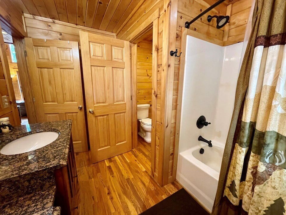 Main Level Bathroom, Tub Shower Combo