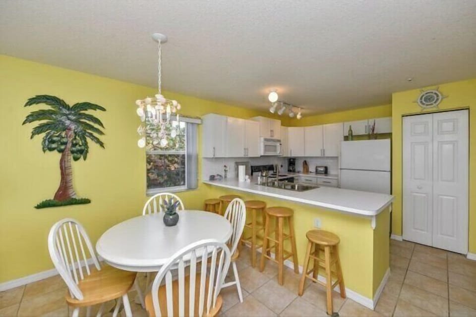 DINING AND KITCHEN