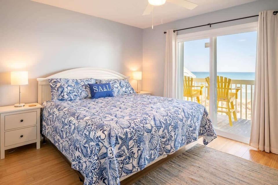 Oceanfront Primary Bedroom Suite