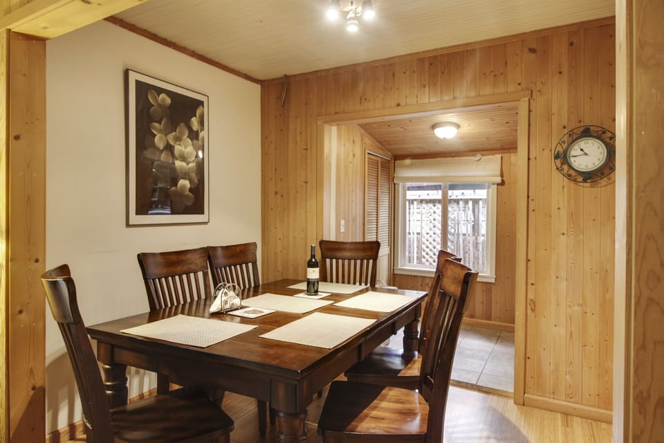 The dining area between the kitchen and living room.