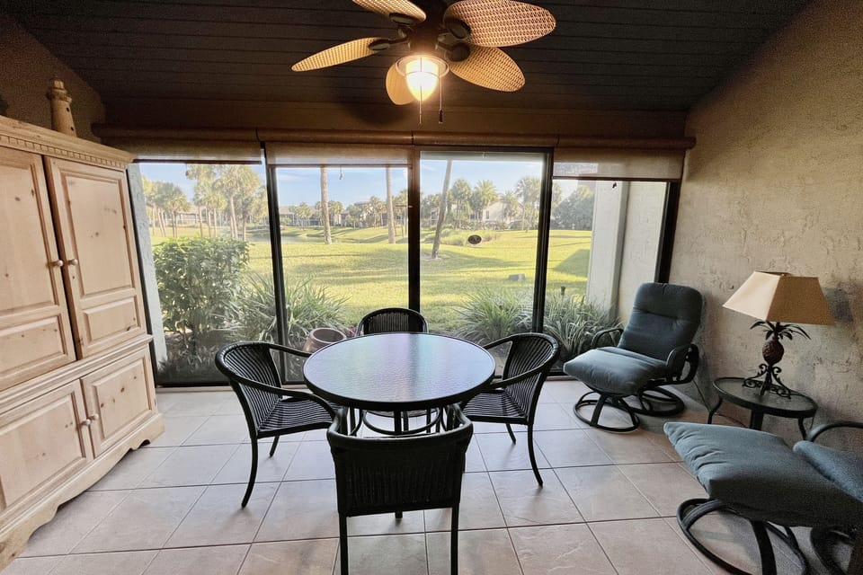 Enclosed lanai
