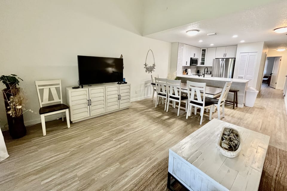 Living / Dining 