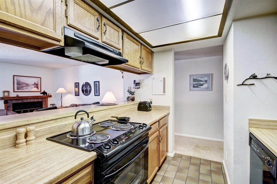 MS162H Kitchen