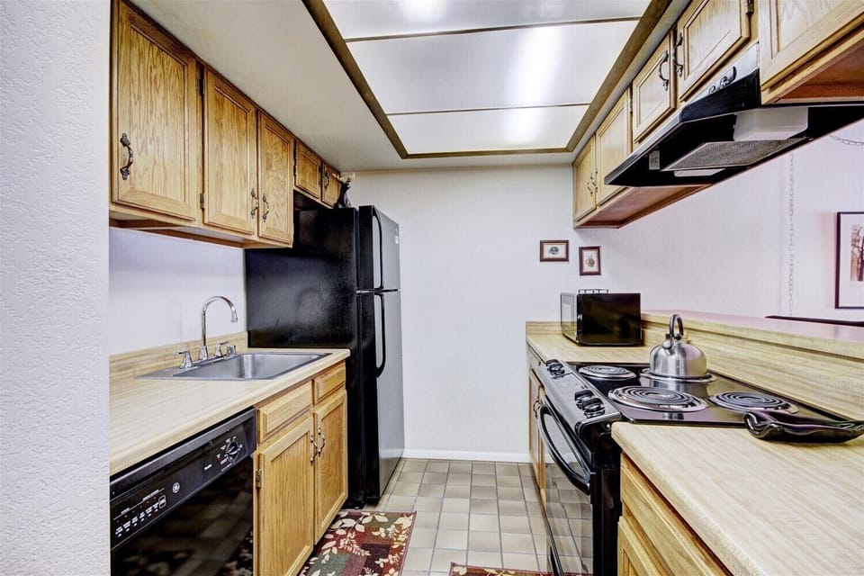 MS162H Kitchen