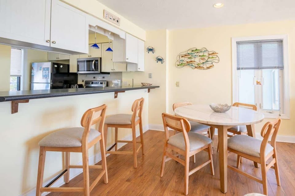 Oceanfront Living and Dining Kure Beach