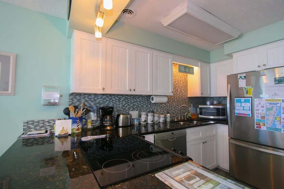Updated kitchen ready for the chef to take over