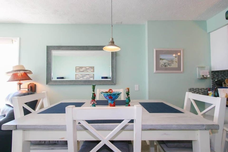 Dining area ready for a nice family meal