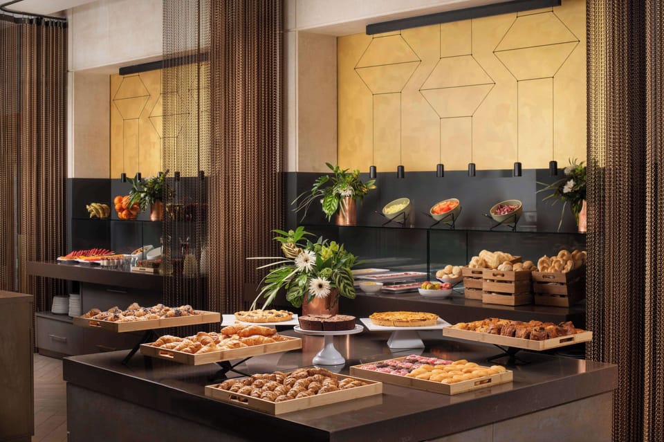 Daily buffet breakfast for a fee