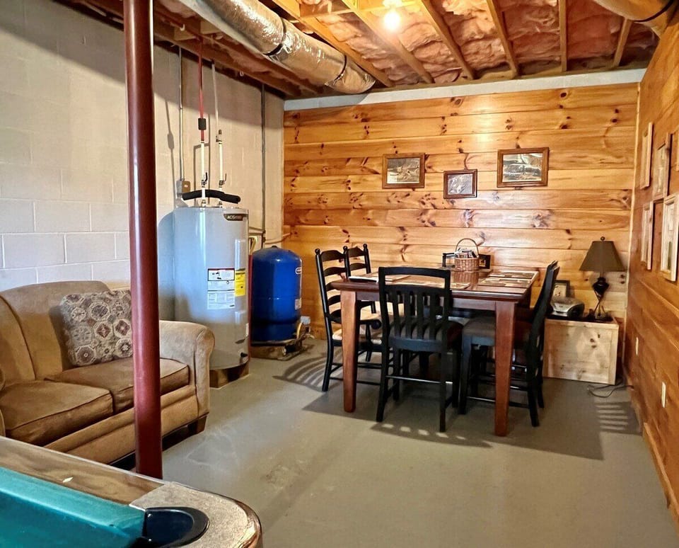 Game Room, Card Table & Games