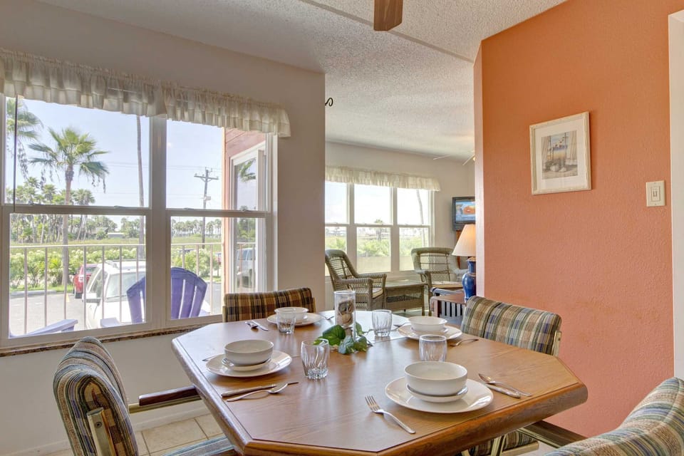 A South Padre Island ground floor vacation rental is hard to come by! Book our fully equipped beach home on South Padre Island today!