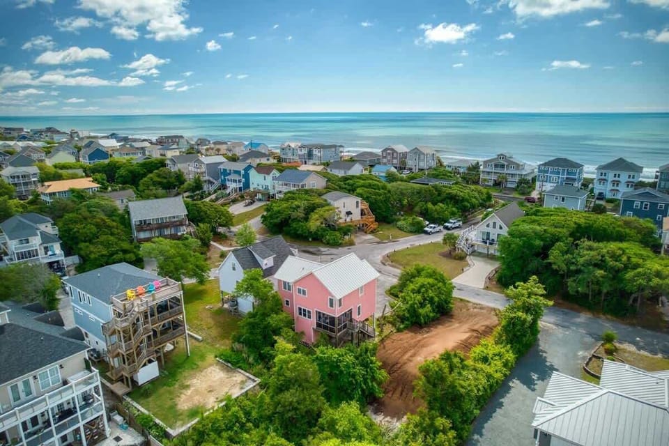 3 Minute Walk to Surf City Beach Topsail Island